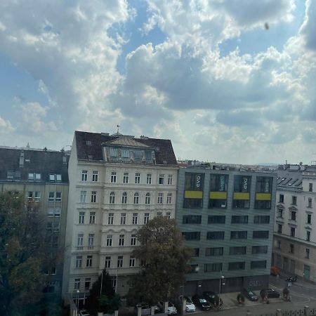 Rooftop Room 2 Wina Bagian luar foto